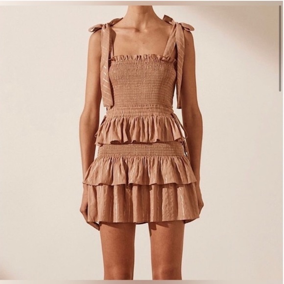 House of Harlow 1960 Shimmer Smocked Tiered Mini Dress Small - Picture 1 of 13